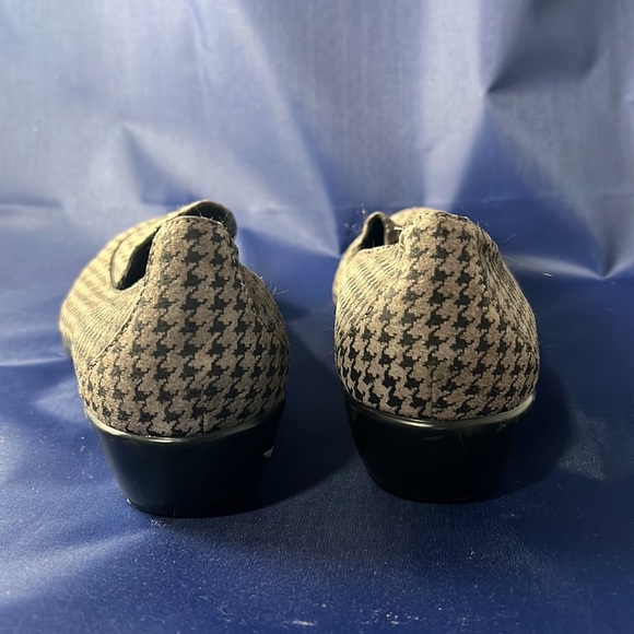 Dansko Debra Loafer, size 39 (8.5-9 US) - Picture 4 of 7